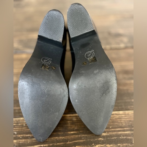 Utah Black Leather Pointed-Toe Ankle Booties Chinese Laundry Size 10 - Picture 6 of 6